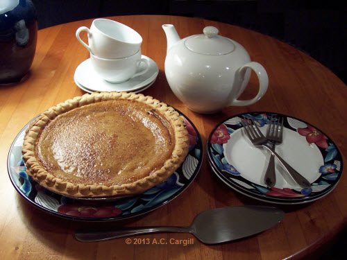 A homemade pumpkin pie surprise from the neighbor! (Photo by A.C. Cargill, all rights reserved)