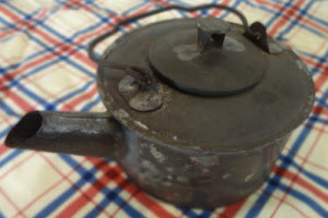 Civil War era Small tin tea or coffee pot (From Yahoo! Images)